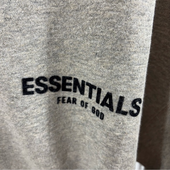 Fear Of God Essentials Stretch Limo Black Pullover Hoodie Men’s NWT - Picture 11 of 16